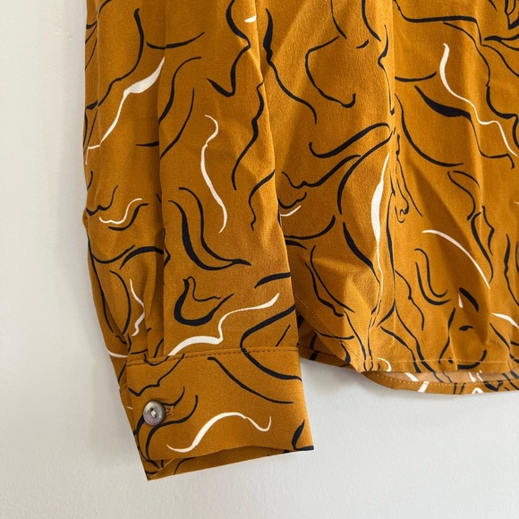 NWT Amour Vert Kaya Wild Horses Silk Button Front Blouse, size XS - Picture 5 of 7